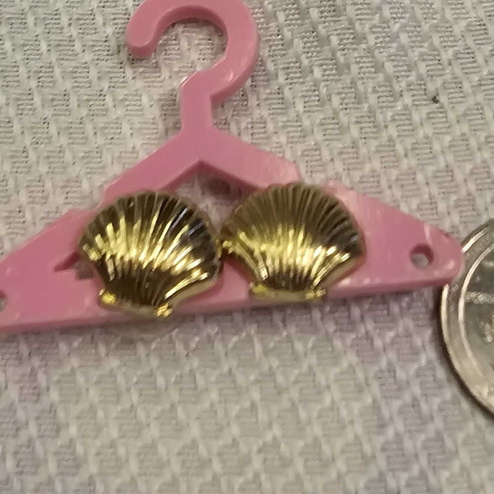 Earrings - Picture 2 of 5